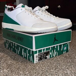 Jordan 2 low Nina Chanel